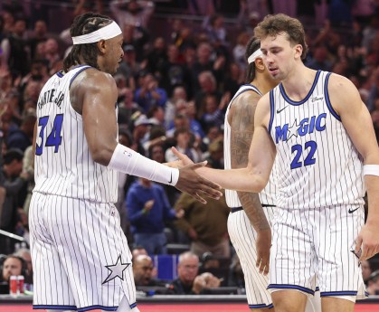 蓝鲸体育官方入口-NBA彩经：湖人小胜爵士 快船击退勇士 开拓者大胜国王掌握主动